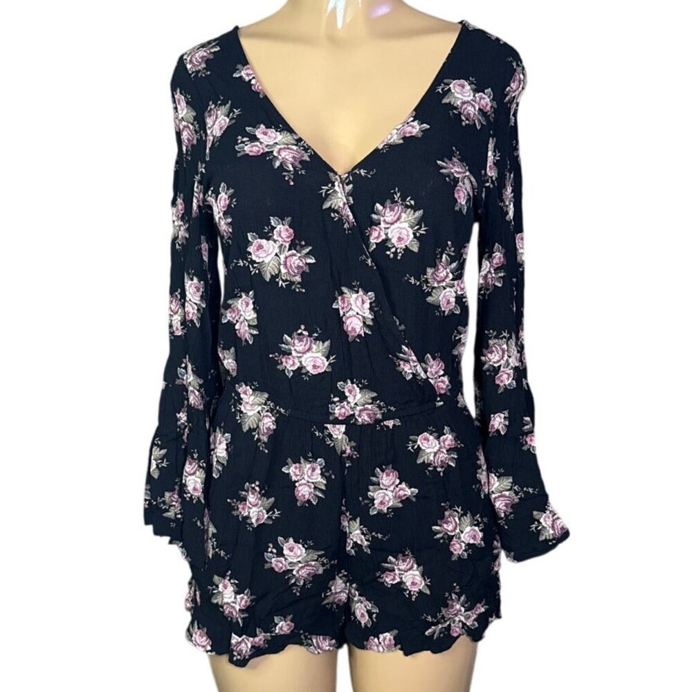 American Eagle Floral Rose Long Bell Sleeve Shorts Romper Size Small